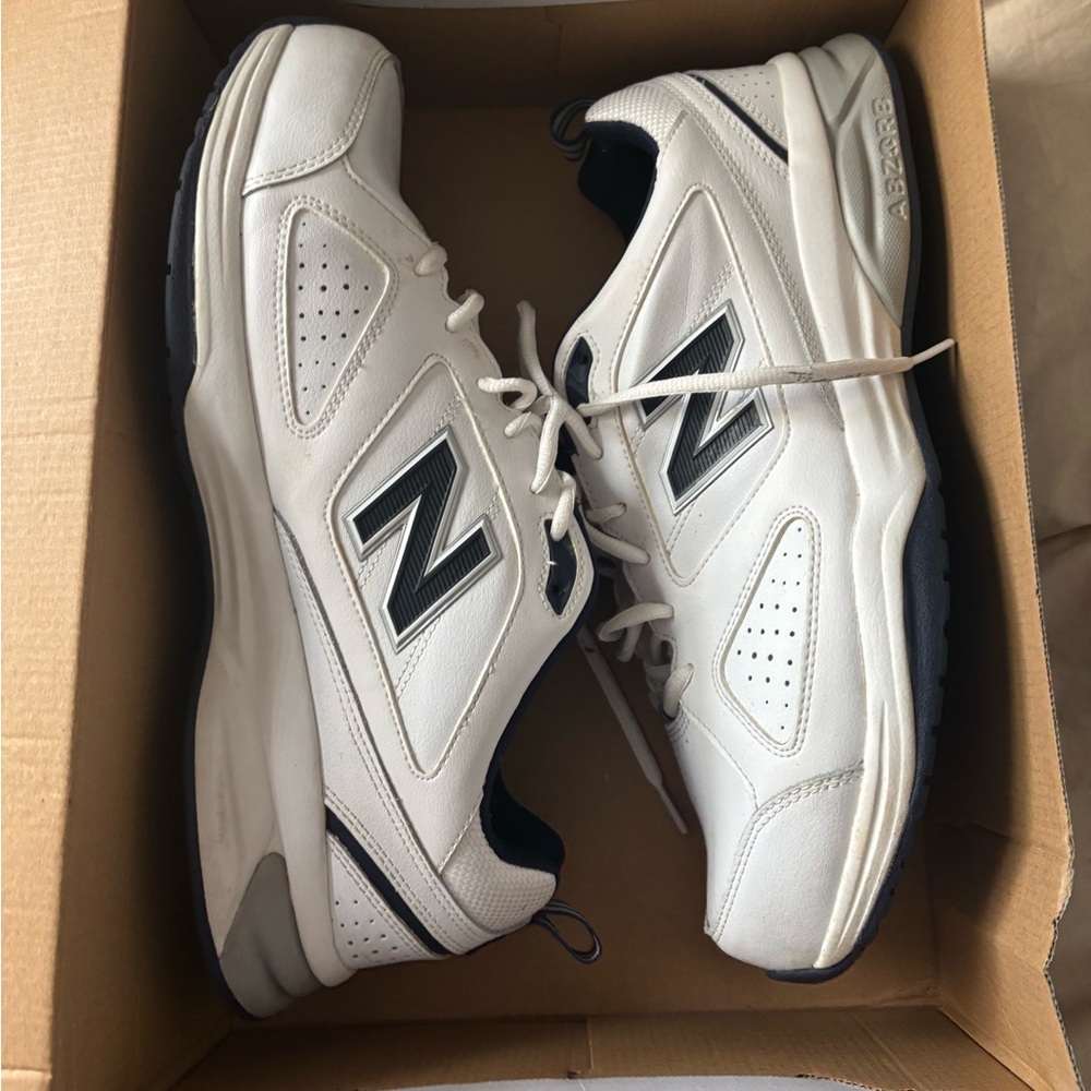New Balance 623